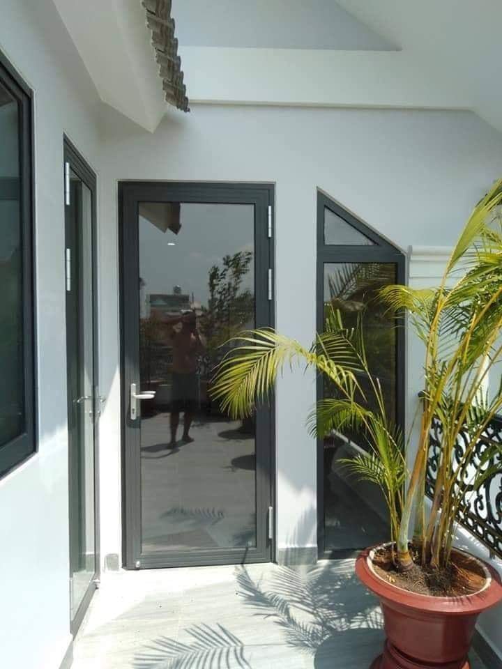 Lắp đặt cửa nhôm kính cường lực tại BẢO LỘC, LÂM ĐỒNG