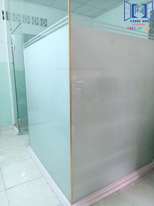 Thiết kế, thi công vách kính tại Tiền Giang