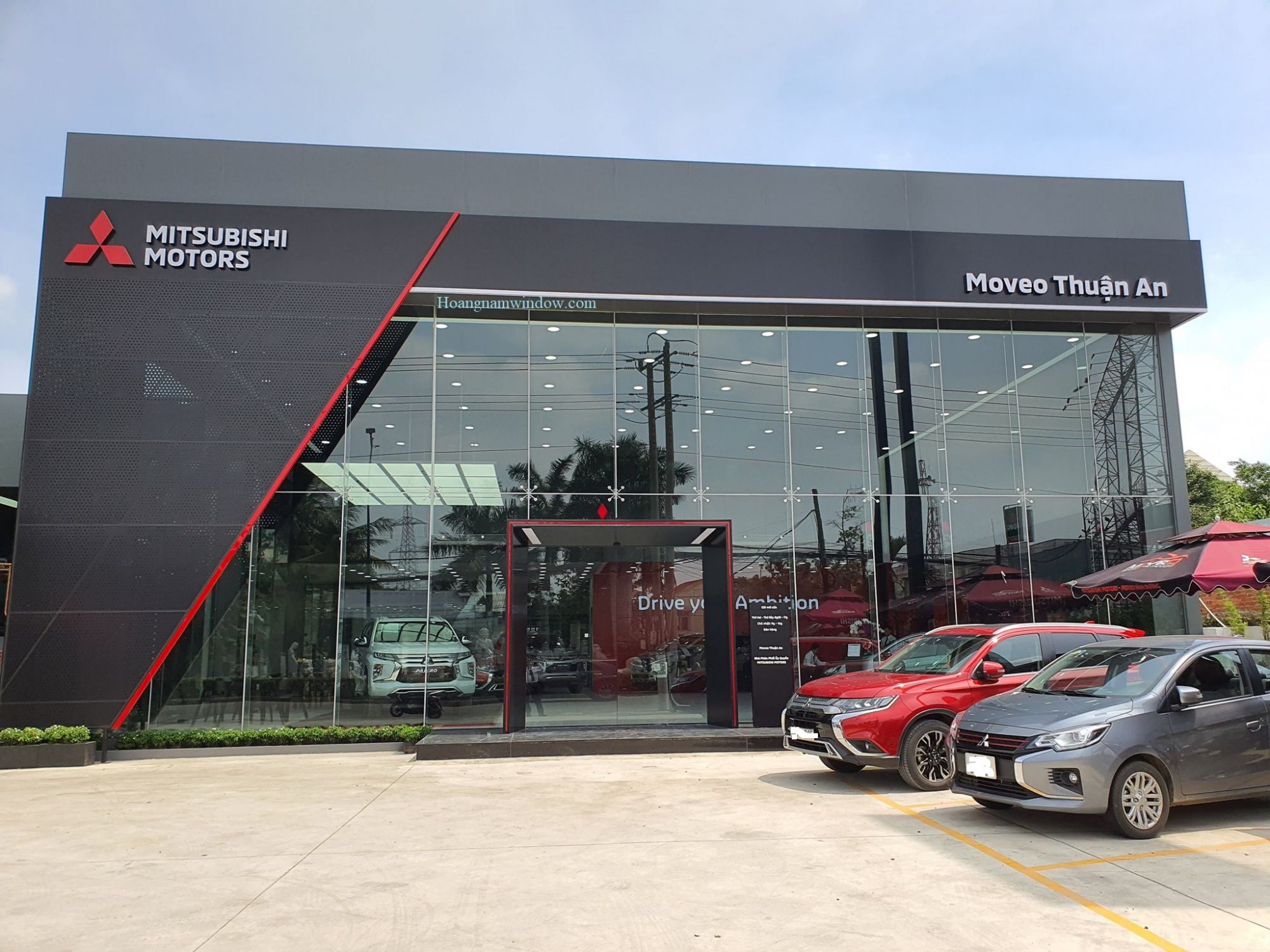 Ốp tấm alu tại Mitsubishi Moveo Thuận An